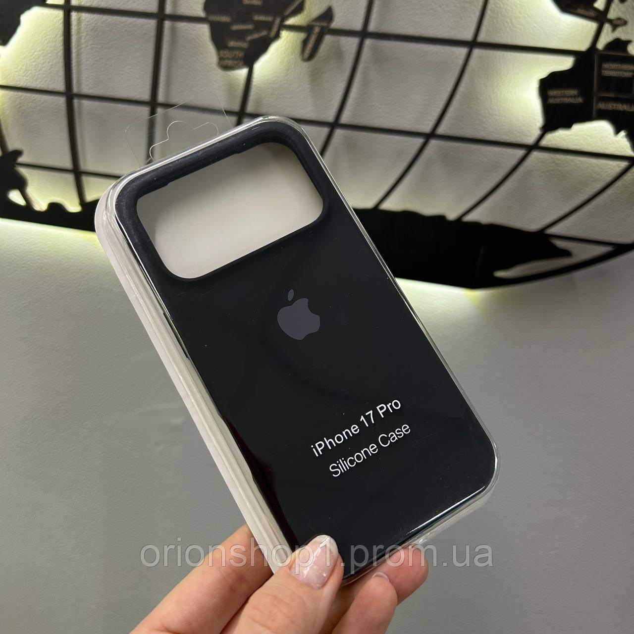 Silicone Case чохол з мікрофіброю для iPhone 17 Pro,чохол-бампер для Айфон 17 Про (колір: чорний)