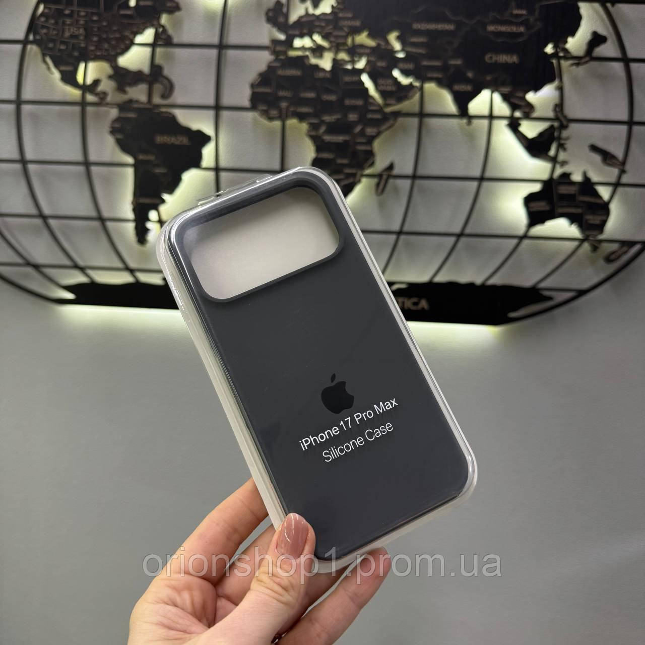 Silicone Case чохол з мікрофіброю для iPhone 17 Pro Max,чохол-бампер для Айфон 17 Про Макс (Сірий)