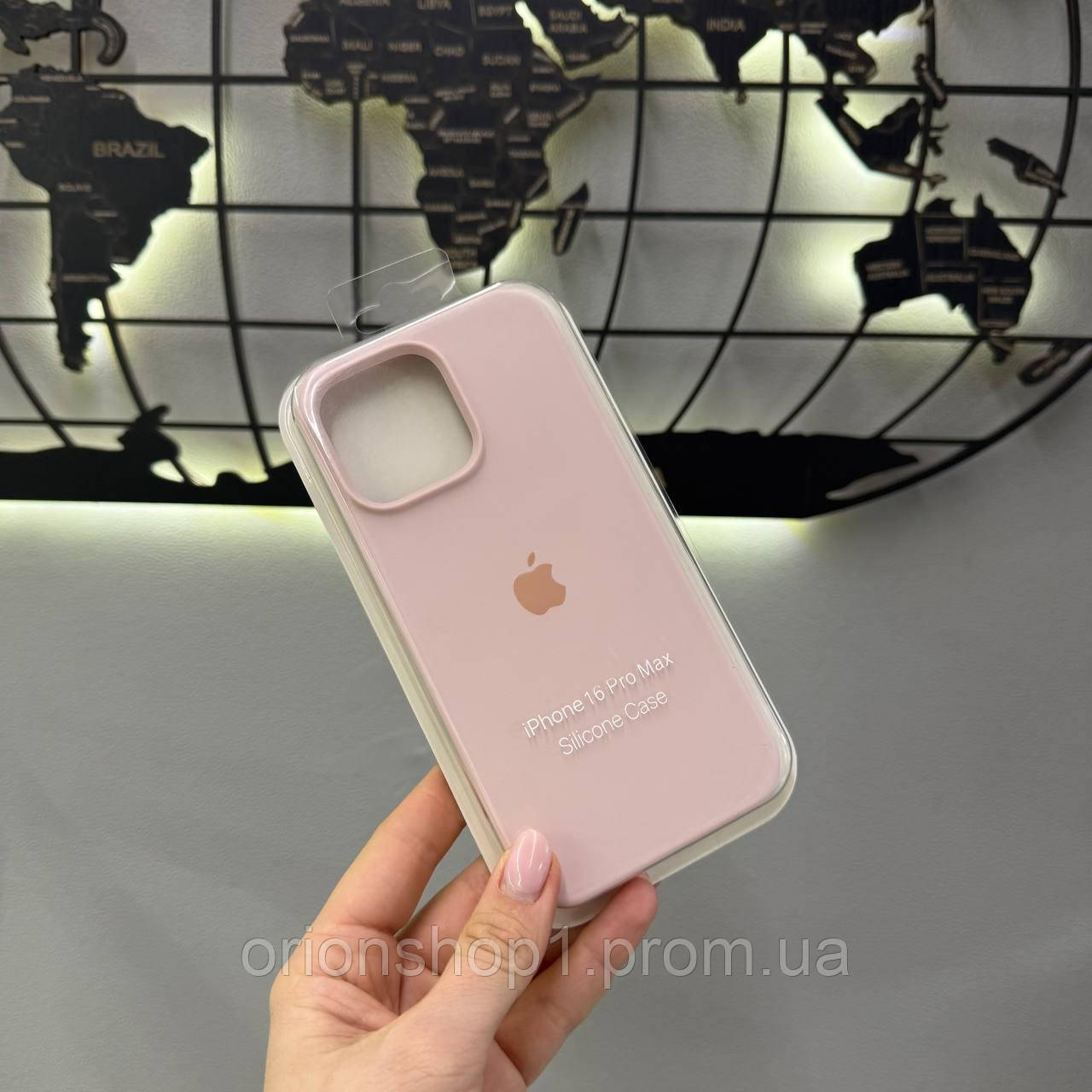 Silicone Case чохол з мікрофіброю для iPhone 16 Pro Max,чохол-бампер для Айфон 16 Про Макс (Пудровий)