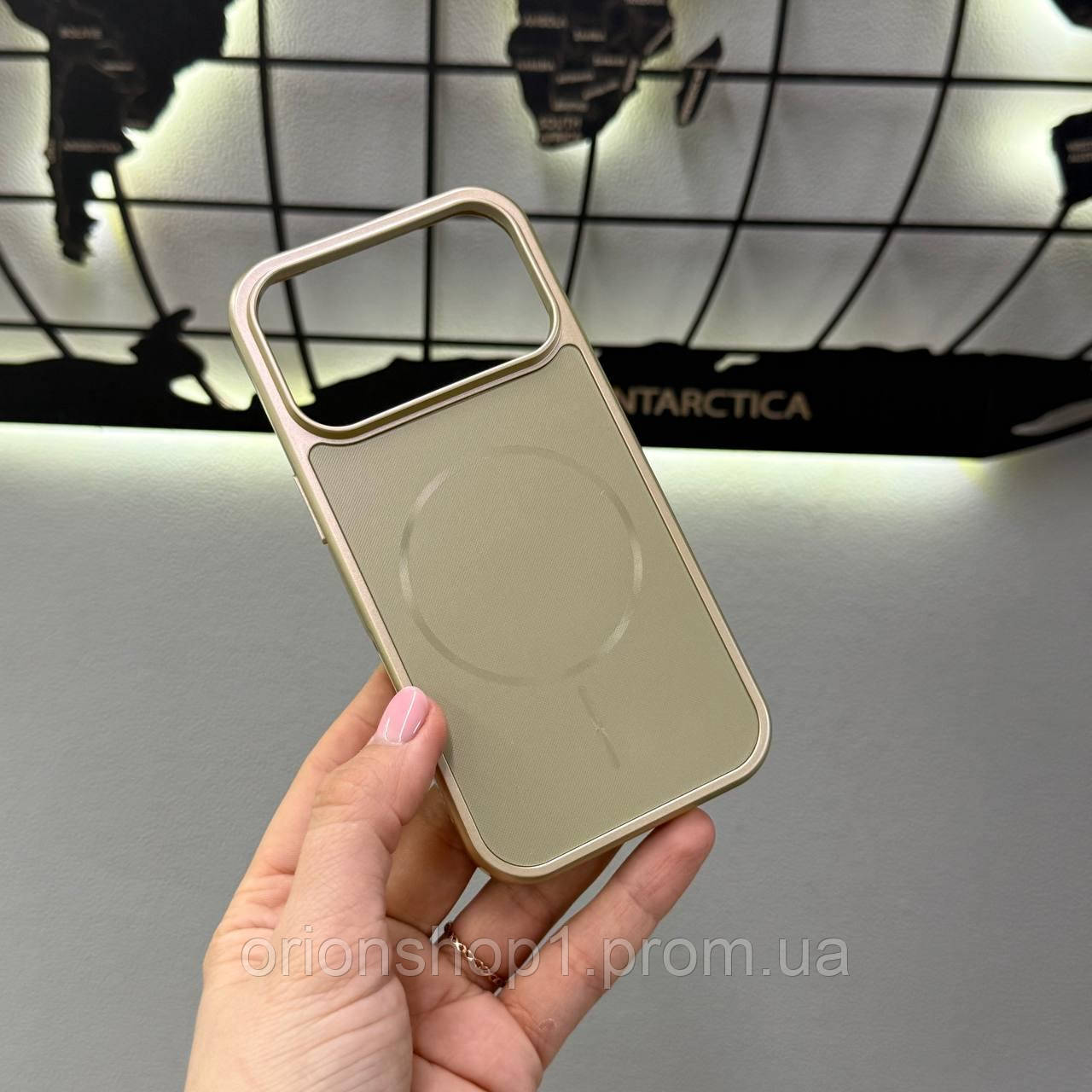 Протиударний чохол-накладка з MagSafe для iPhone 17 Pro,чохол-накладка для iPhone 17 Pro з MagSafe