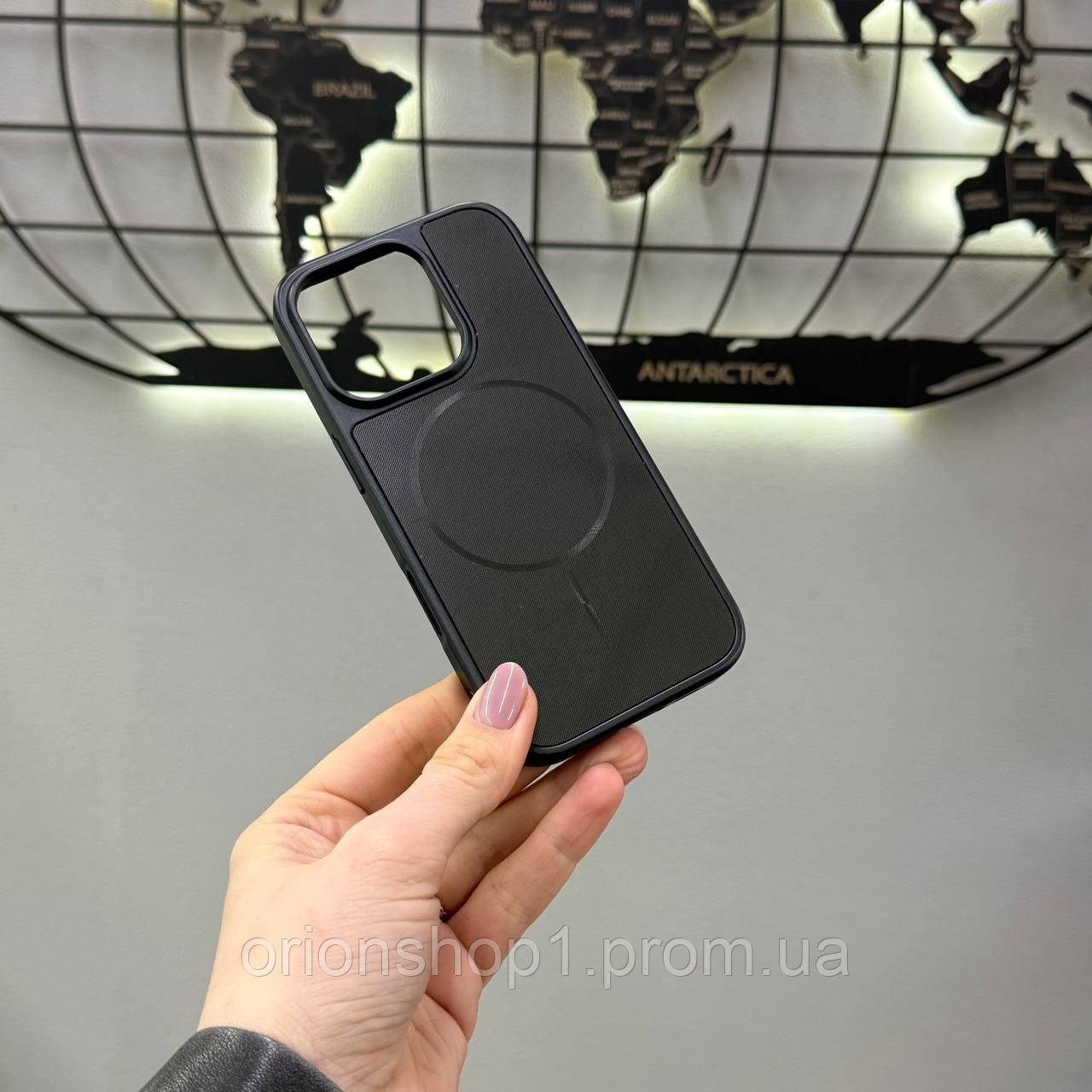Протиударний чохол-накладка для iPhone 16 Pro з MagSafe, чохол-накладка з MagSafe для iPhone 16 Pro ( Чорний)