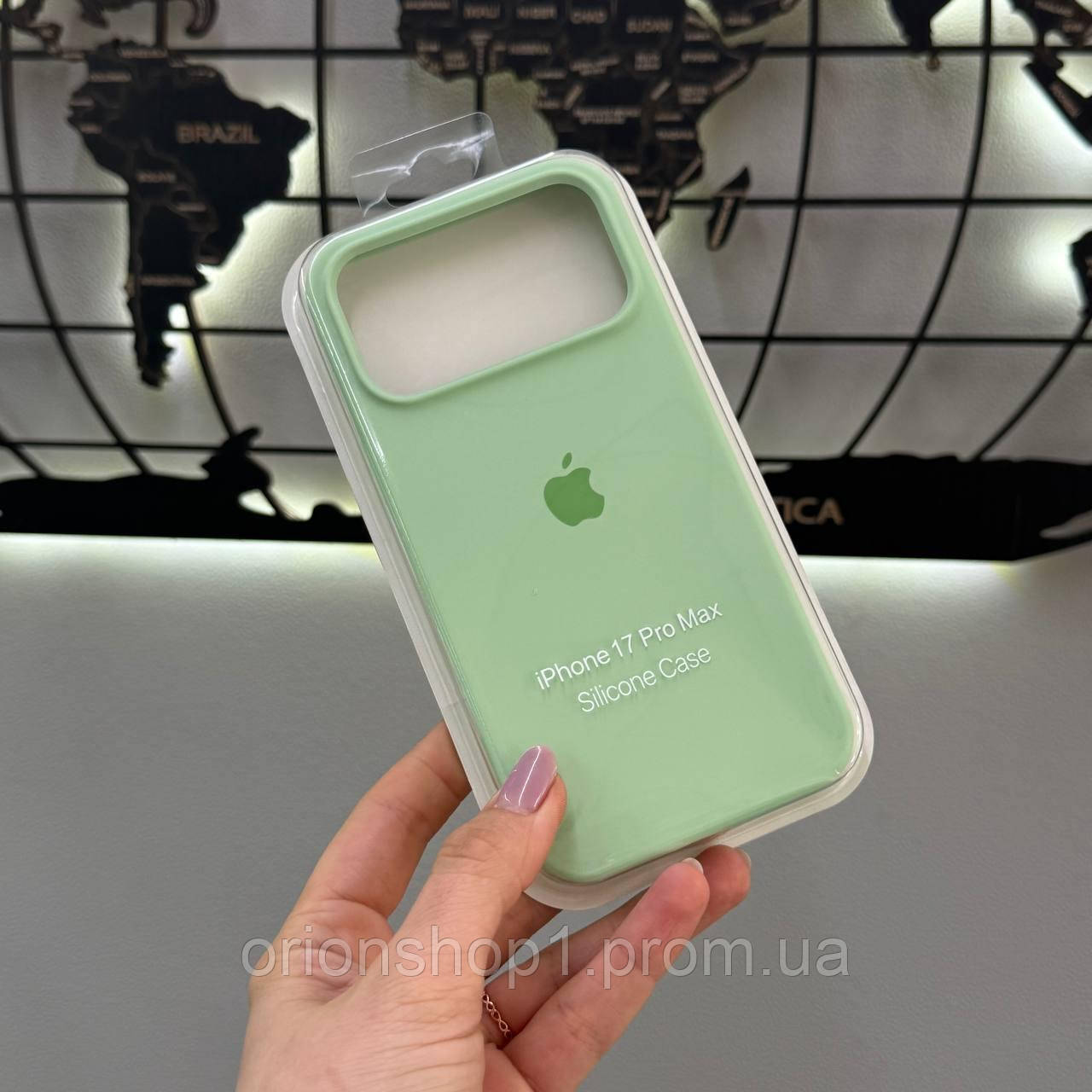 Silicone Case чохол з мікрофіброю для iPhone 17 Pro Max,чохол-накладка для Айфон 17 Про Макс (М'ятний)