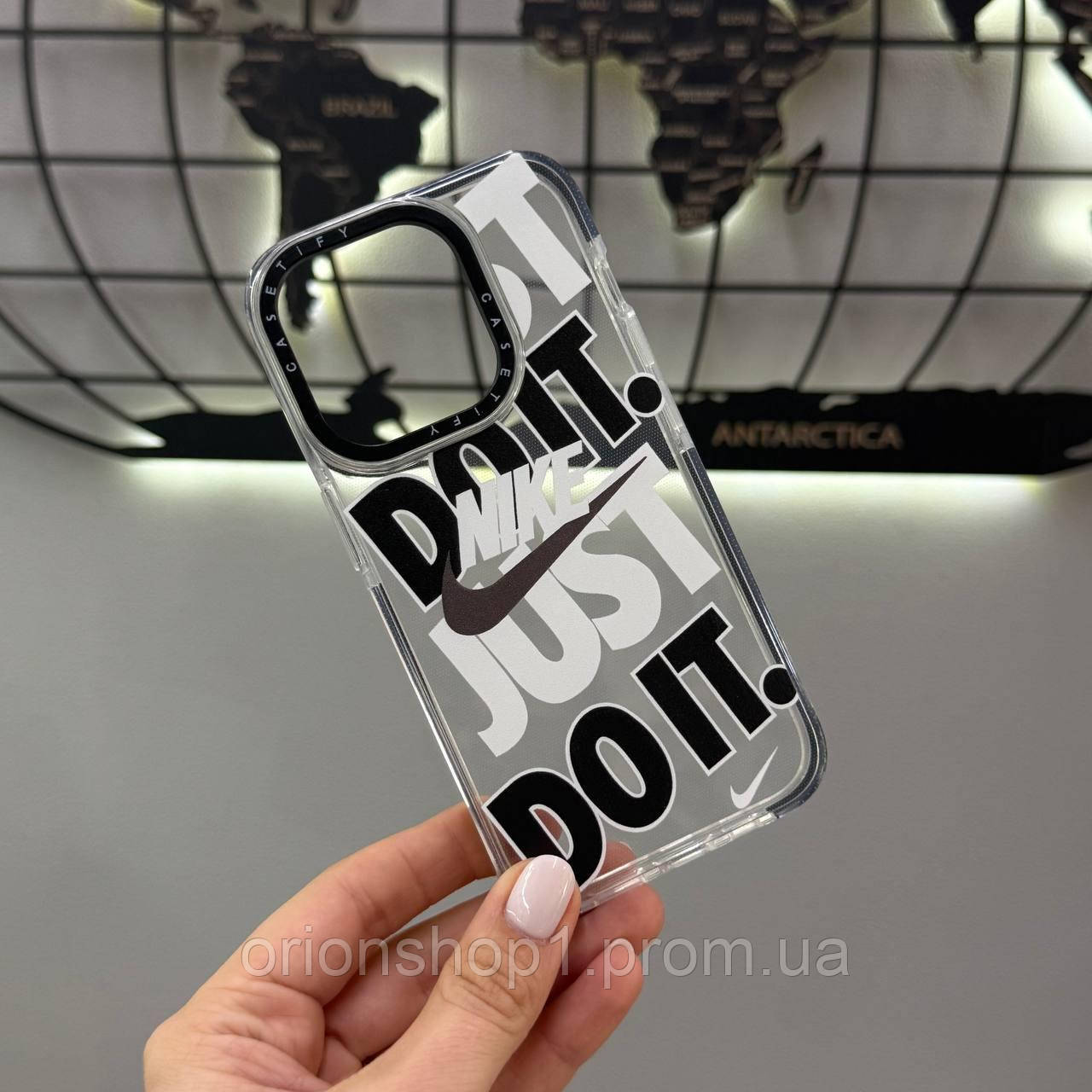 Чохол силіконовий на iPhone 15 Pro з малюнком